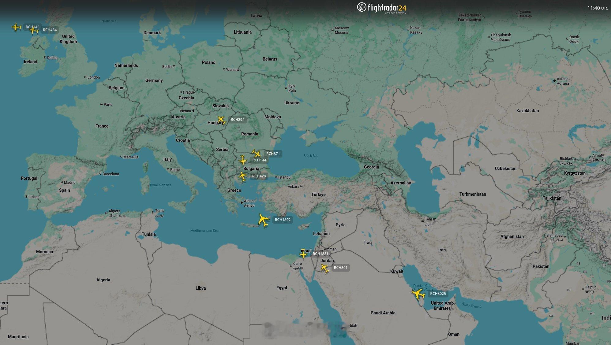 今天上午，美国空军在欧洲和中东地区的重型空运行动仍在继续，至少有 2 架 C-5