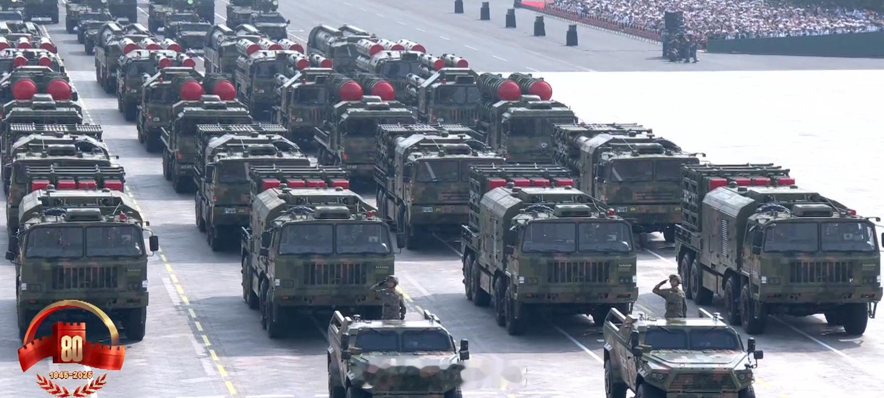 九三盛大阅兵9.3胜利日大阅兵阅兵直播 对不起祖国，我竟然不认识这些武器了，好歹