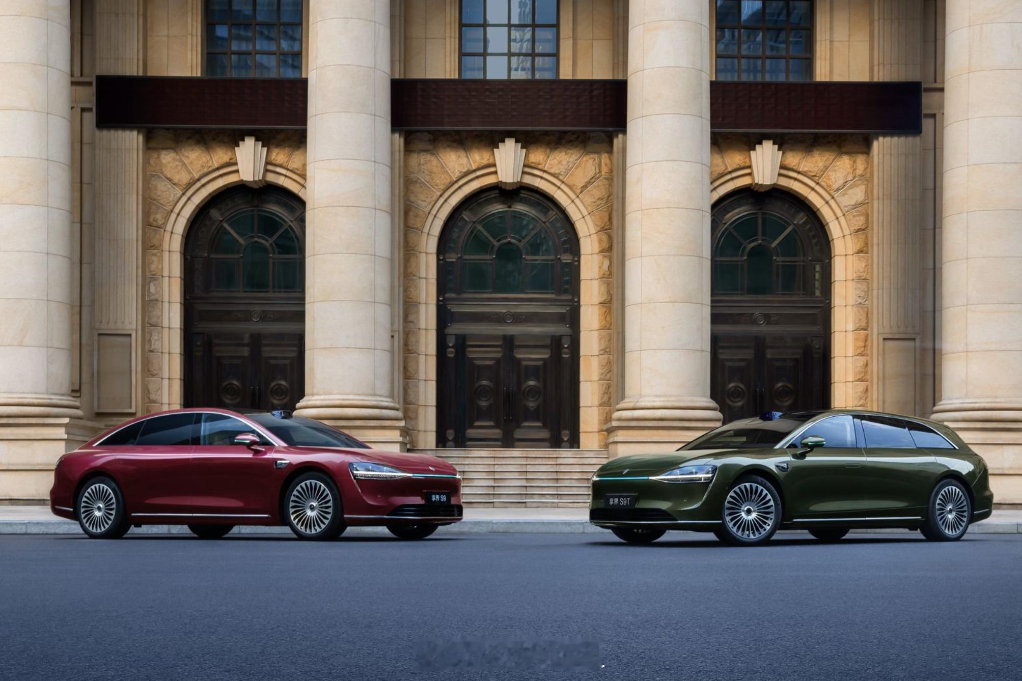 今年新能源汽车在30万以上豪华轿车市场取得了突破，过去我们认为这个市场的消费者只