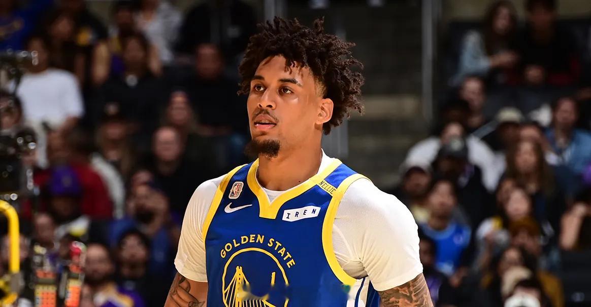 据ESPN的金州勇士随队记者Anthony Slater报道，波士顿凯尔特人在今