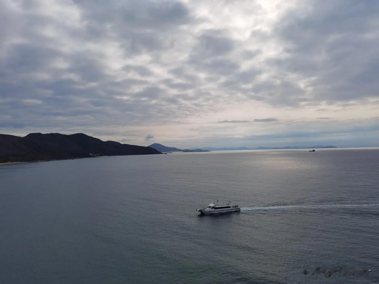 分享一张海边的照片你知道这是哪里吗？