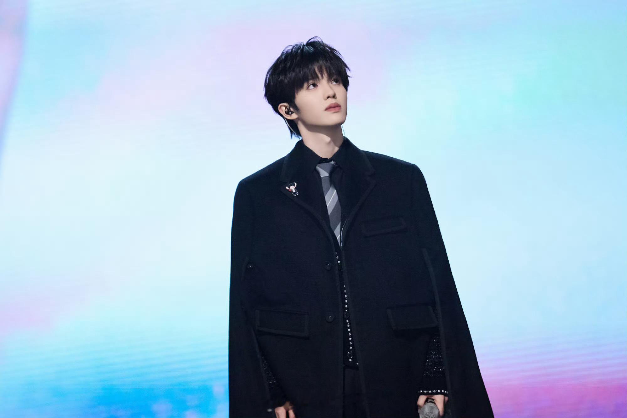 男不听七友女不听钟无艳。期待 李昊  演绎经典曲目《七友》 