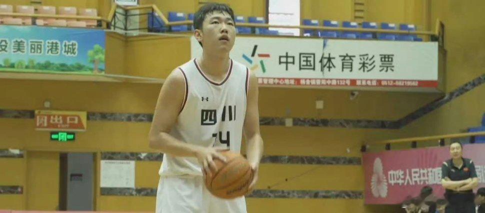 CBA强人独砍33分，终结尴尬6连败，送对手7连败全运会U22男篮附加赛，凭借C