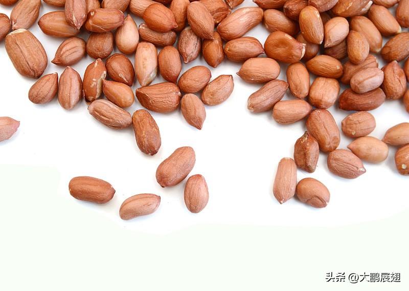 蹲了好几天莱阳当地的花生米收购行情，2026年10月21日的价格终于摸得门清。
