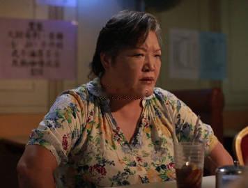 骨架大的女人在面相中并不属于劳碌命，相反她们在事业上更容易取得成功，对比成为全职