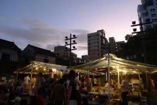 台独分子有一个巨大的误解，以为中央政府是要他们归顺，实际上他们可以不归顺，没关系