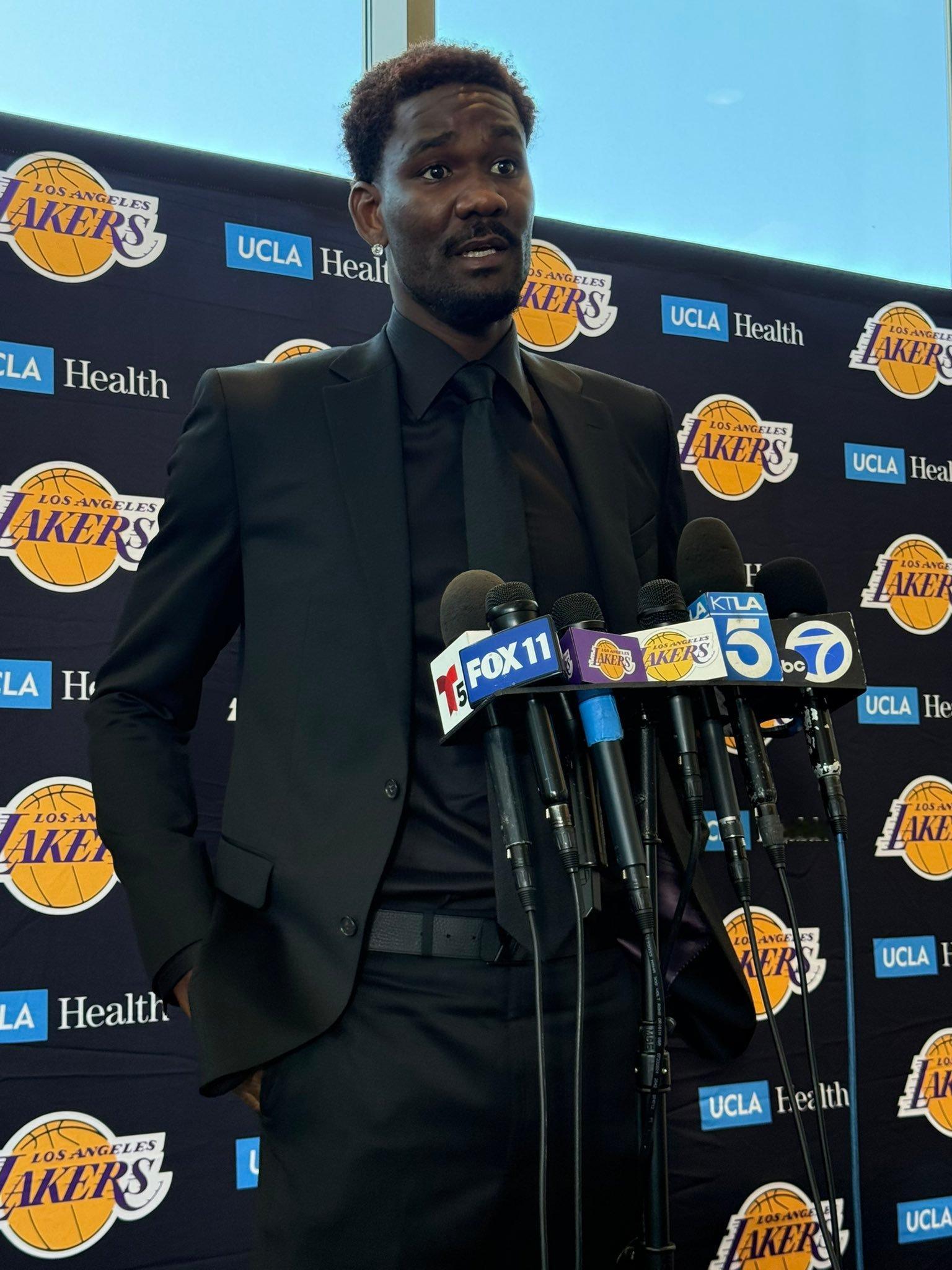 湖人队的艾顿 ！nba自由市场 ​​​
