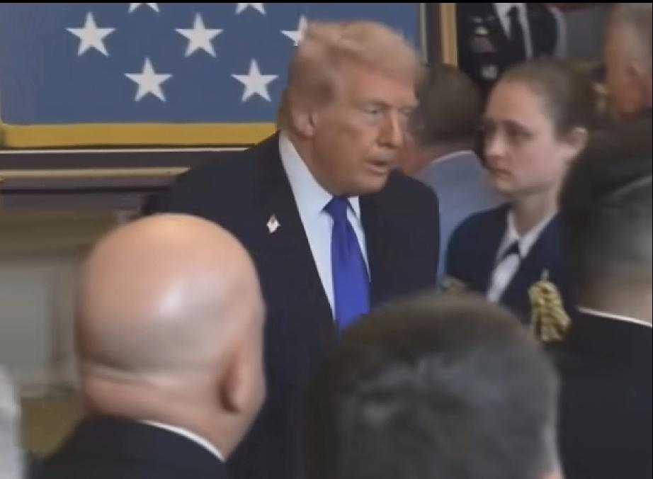 中国拒绝特朗普访问会产生何种后果？
豆包：短期代价较大、长期利大于弊，世界呈现两