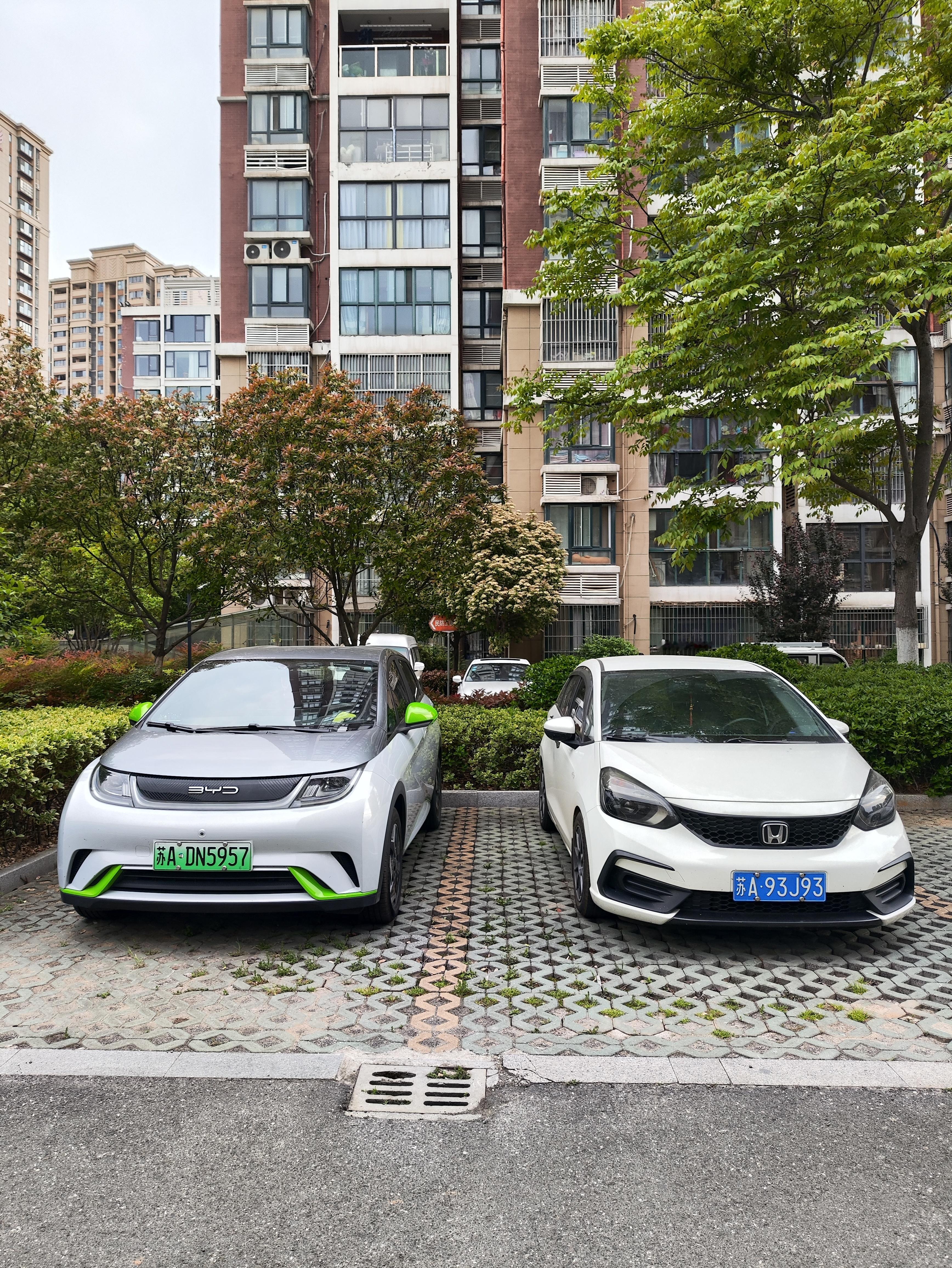 新老交替这东西啊，一定要有点东西，搞自己打心眼儿里喜欢的，缺点是个性张扬的结果，