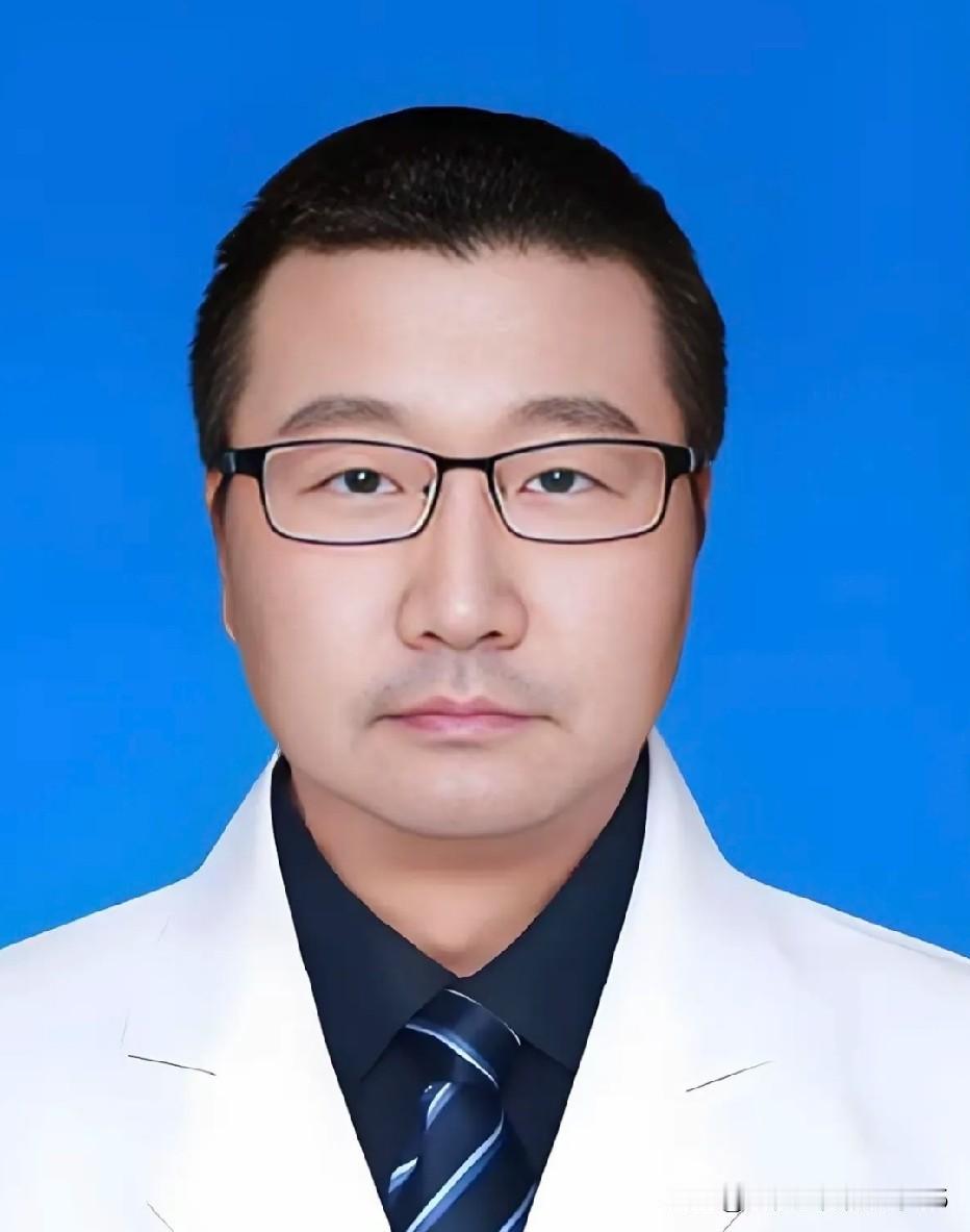 南京市审计组在对某医院进行审计时，意外发现了医生席玮16年如一日帮助贫困癌症患者