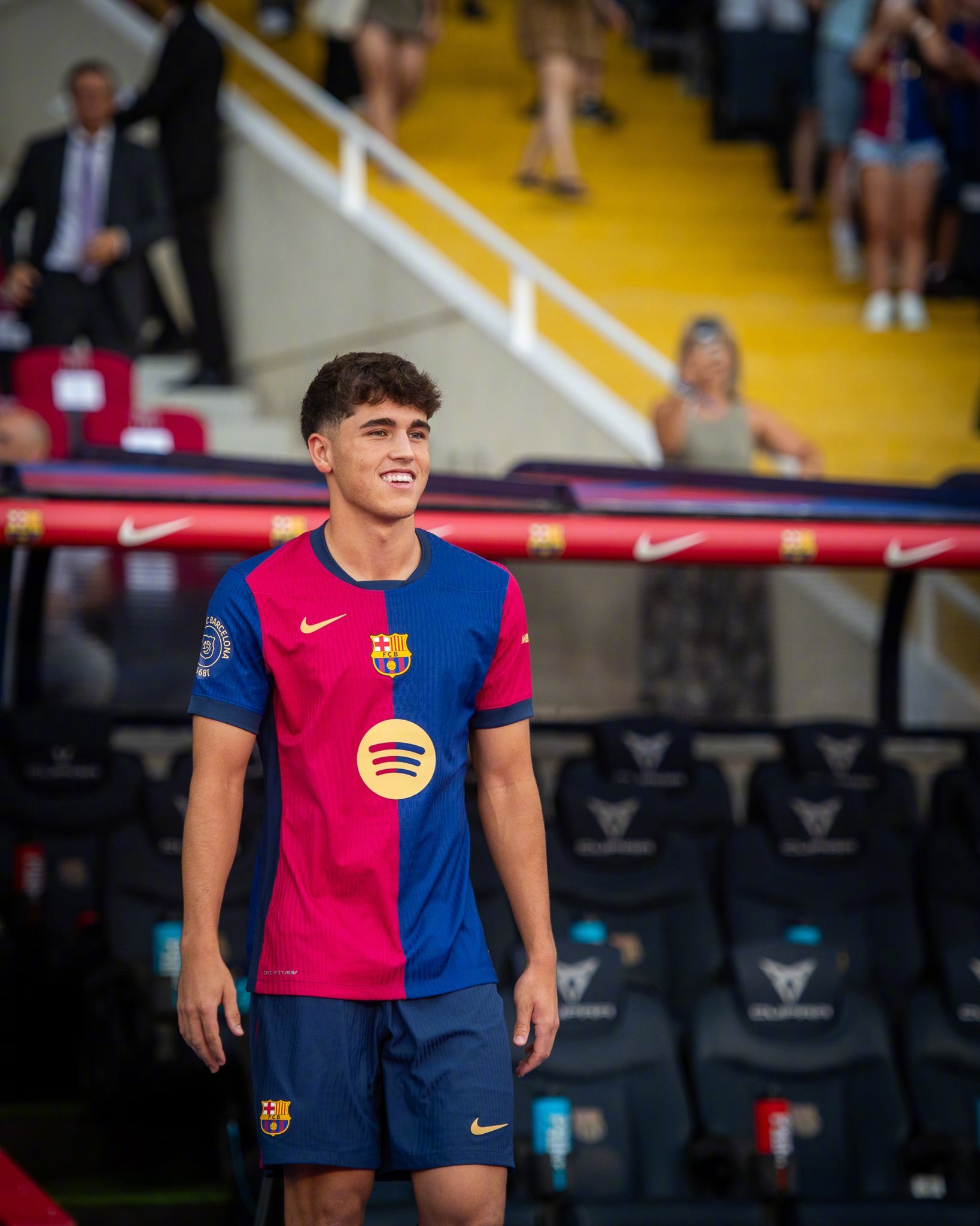 巴萨 2024/2025赛季球员号码1️⃣ - 特尔施特根1️⃣3️⃣ - 佩尼