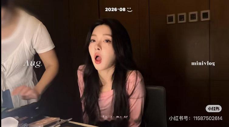 徐绿杨 omg！！你美到我了～我将一整个逐帧观看，柳柳简直太美啦