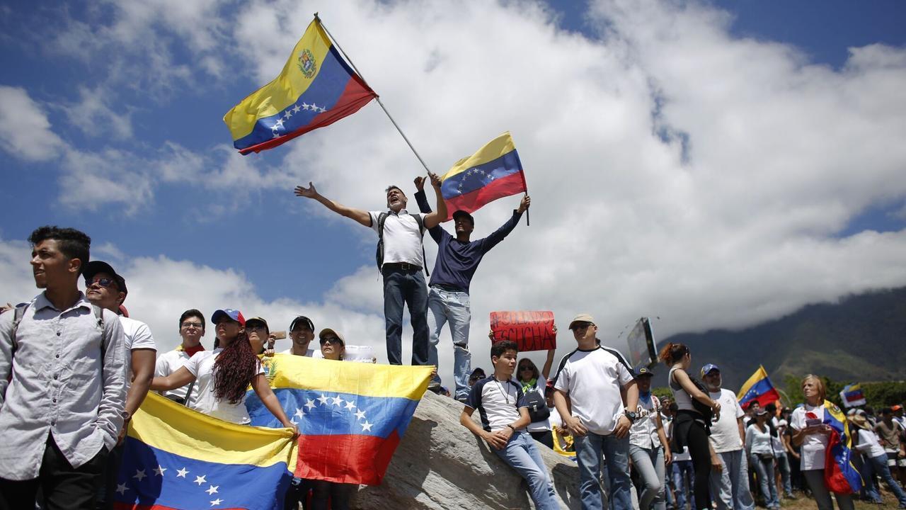 美防长称美国现在掌控委内瑞拉的未来

俄罗斯卫星通讯社 2026年1月4日, 1