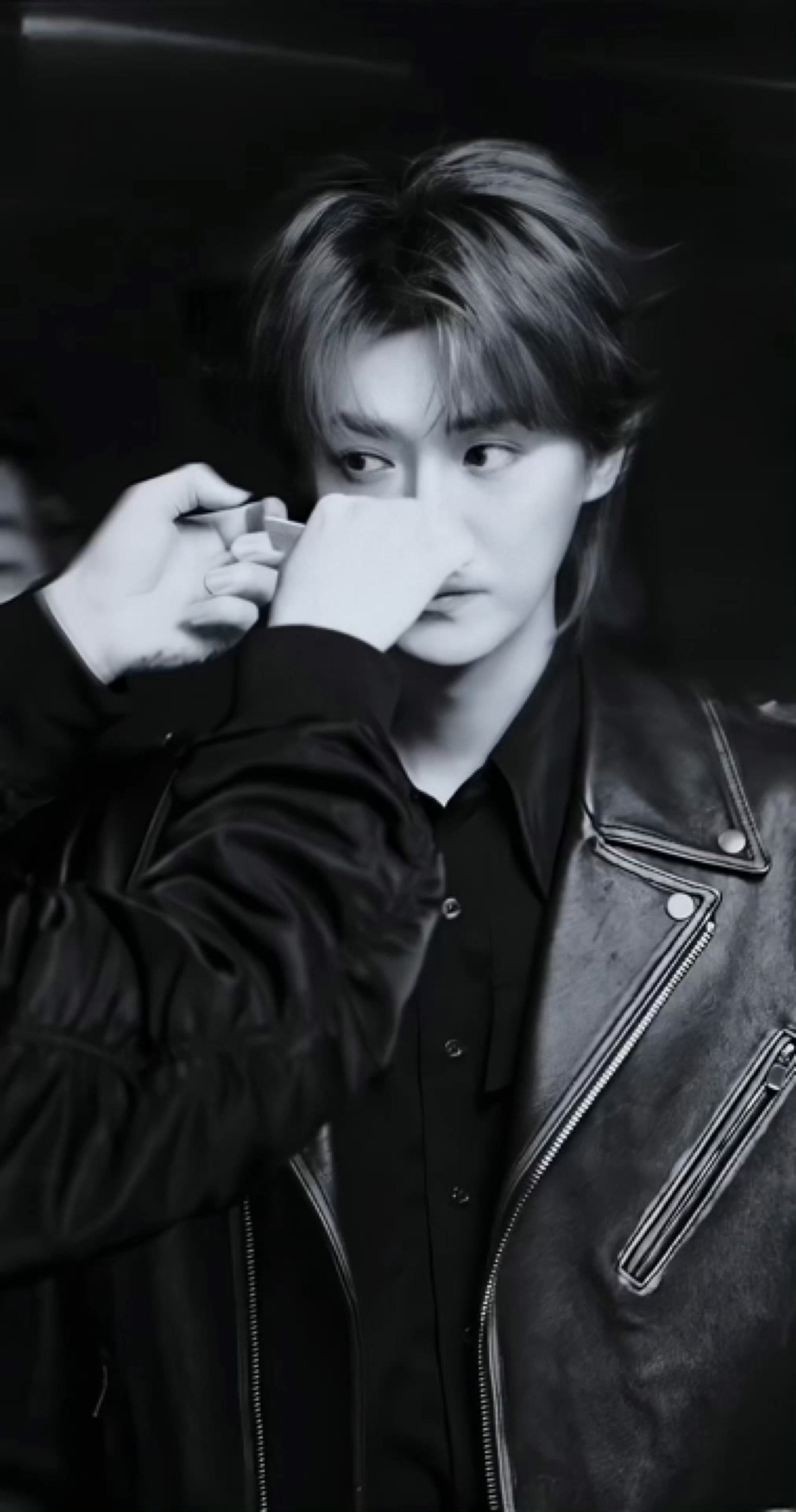 当内娱还在卷线上的💦书局鹿晗早已经在线下知名度飞升毕竟我家楼下有鹿晗 