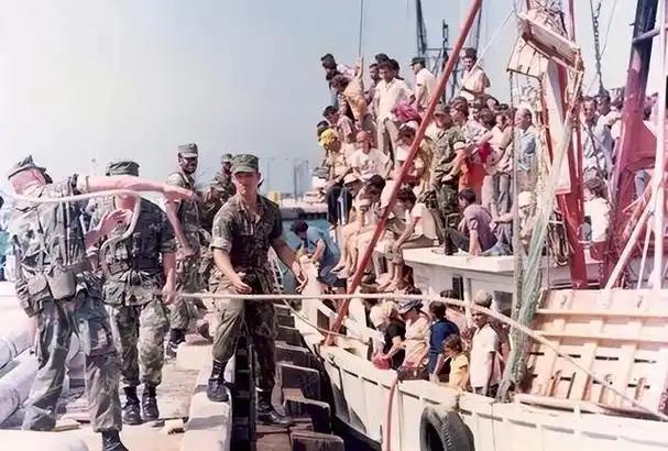 1980年，古巴领导人卡斯特罗为了报复美国，竟然将15万名罪犯以及精神病患者送到