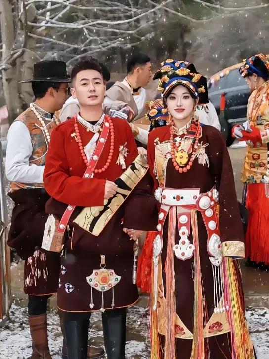 藏族汉族为啥难通婚？藏族姑娘说大实话：不是不相爱，是这几道坎跨不过！

在海拔四