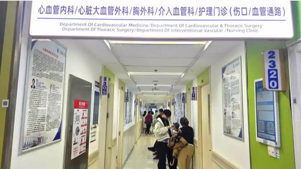 年轻心梗患者越来越多，这究竟是为什么？近日，上海市第十人民医院心内科张毅主任医师