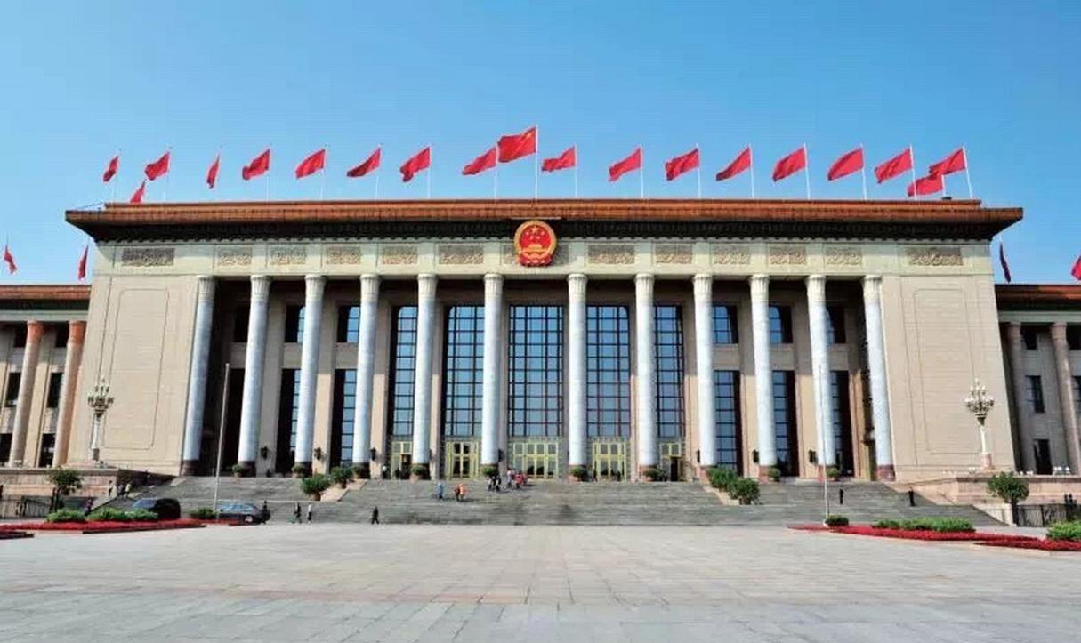 1959年9月24日，人民大会堂全部建成完工。
 
作为新中国成立十周年首都“十