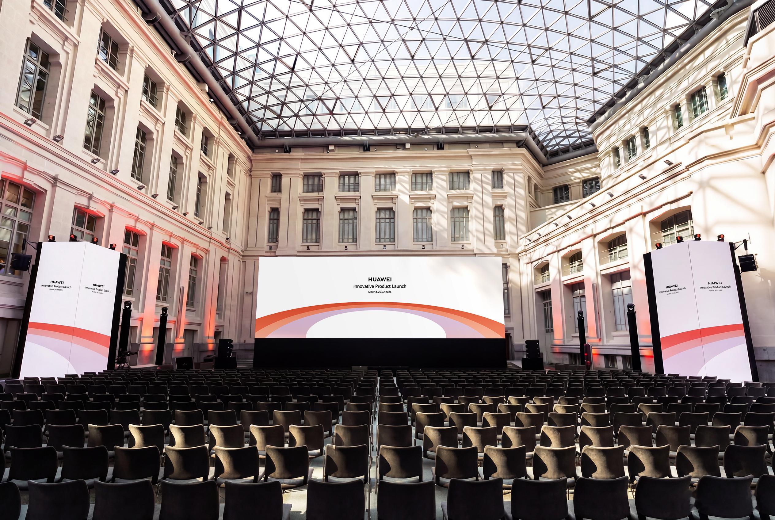 马德里地标——西贝莱斯宫水晶长廊，从百年通信中枢到世界级文化空间。2月26日，华