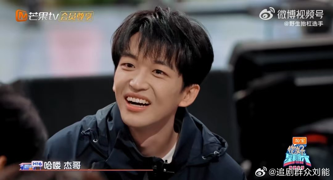 张杰为魏大勋老年生活操碎了心你好星期六张杰和魏大勋不愧是高尔夫好搭档。一坐下就聊