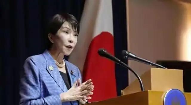 日本著名时政评论员佐藤章6月17日写道：“从各种意义上说，这次的G7，高市根本不
