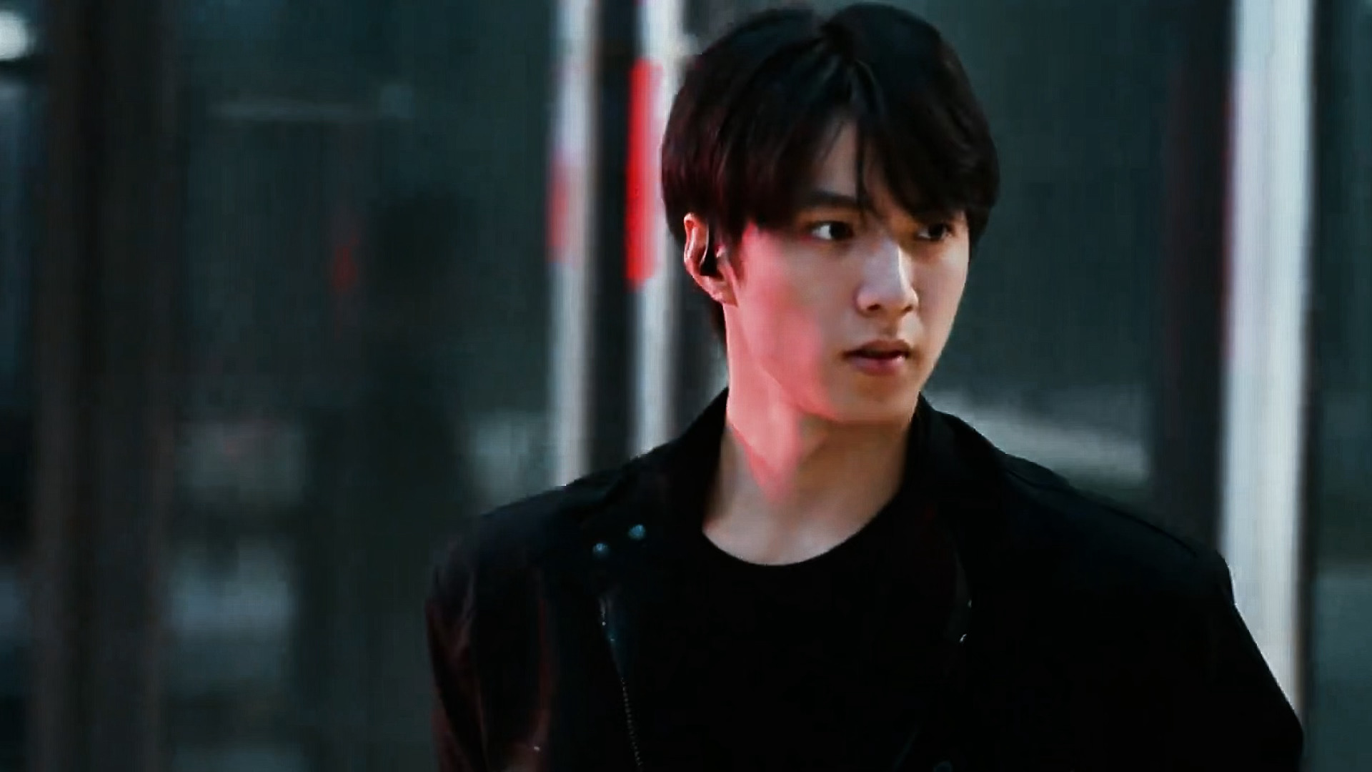 帅我一大跳啊文文我的警官老公….刘耀文惊蛰无声预告镜头 刘耀文惊蛰无声演警察