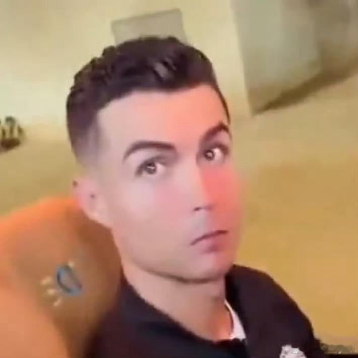 全世界最爱原生脸最爱原生美最自恋最恨snapchat之人…… 