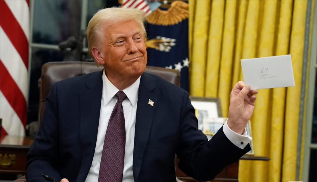 中美两国都突然明白同一个道理:

只要美国不干预，中国能够顺利解决自身问题，包括