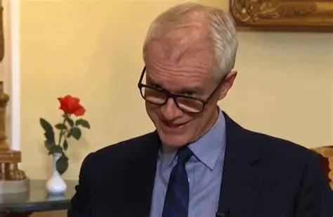 摊牌了！美国参议员放狠话，掌控伊朗就拿捏中国？太天真

很多人可能没看透，美国打