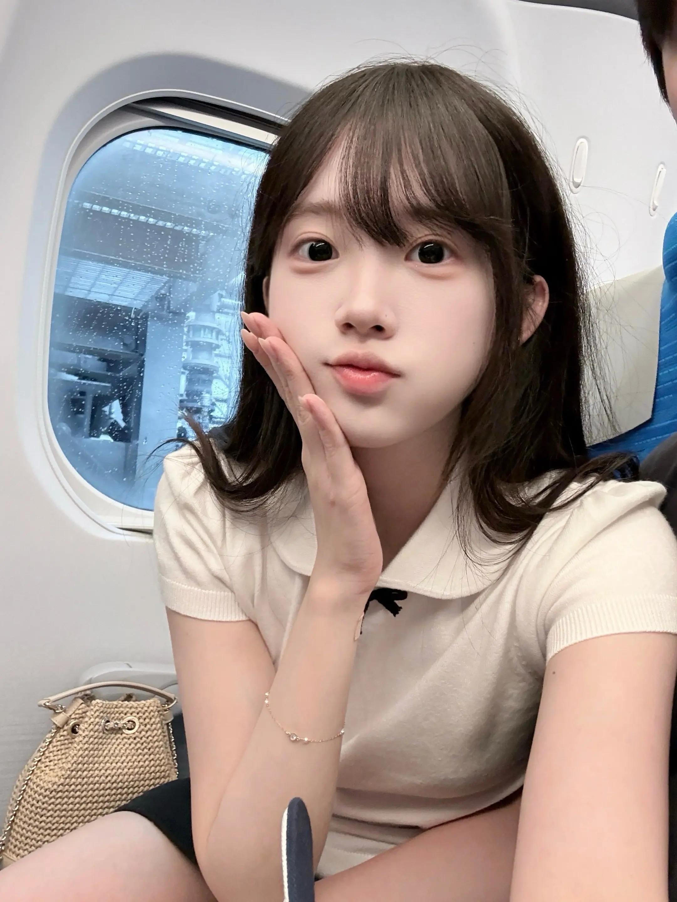 一觉醒来全球女孩聊天水平下降一百倍 我像往常一样给你发了一句干啥呢 你...