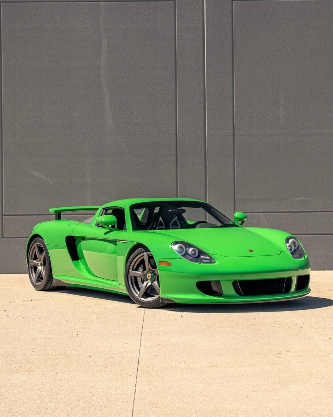 【保时捷911 Carrera T Viper Green——异彩之影】Vipe