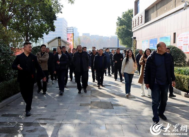 凝聚共富合力 推动乡村振兴 沂河新区芝麻墩街道组织社区创富点观摩会