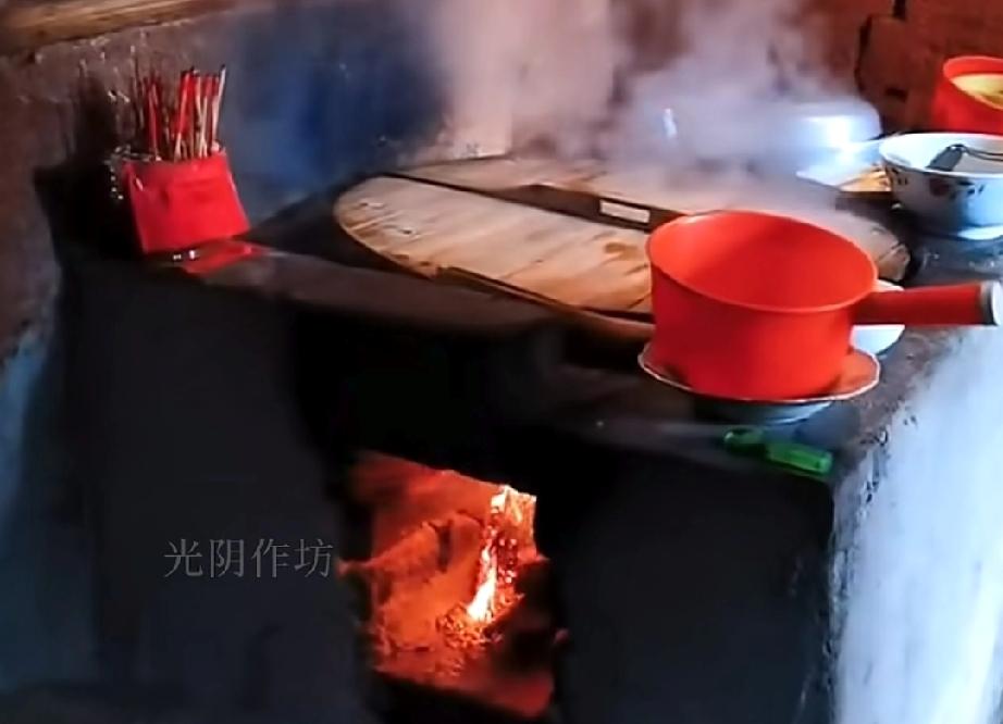 ‘厨房’用你家方言怎么说?