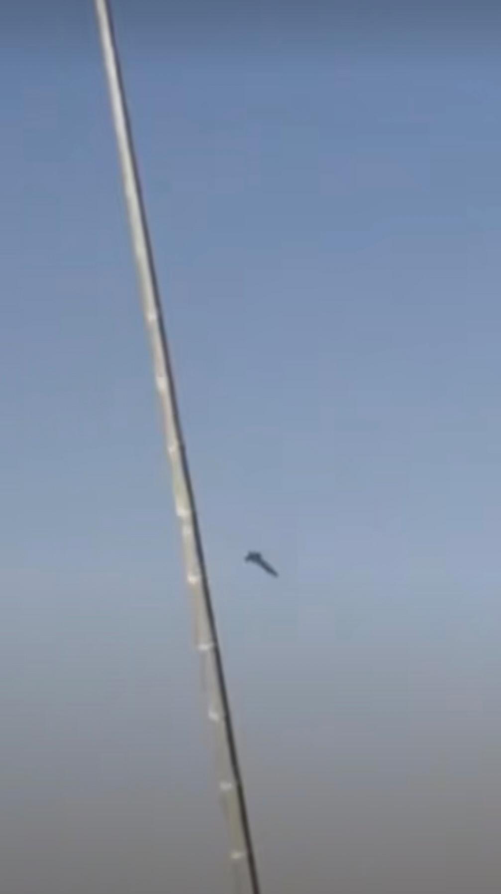 印度战机真的不靠谱，11月21日迪拜航展最后一天印度一架光辉战机坠毁，飞行员没来