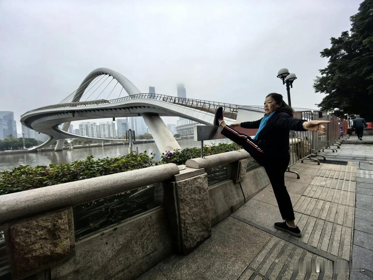 二沙岛沿途的风景
晒图笔记大赛 
从海心桥穿越二沙岛再到大沙头行走一万步，一路景