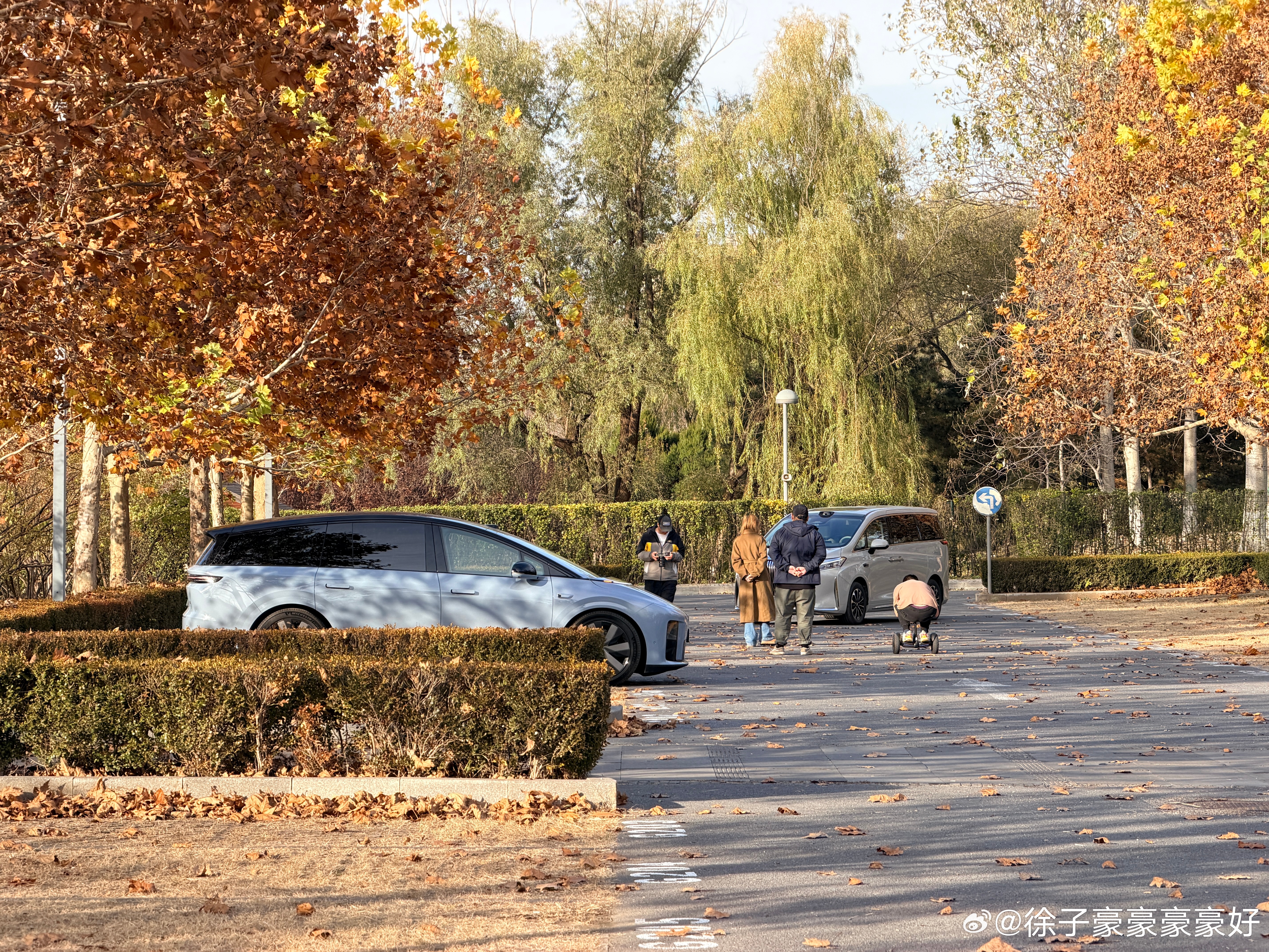 一到秋收买卖是真好，这一天十多波媒体老师。都抢不上地方。几大主题：高山大战i6阿