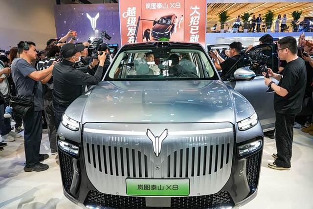 岚图泰山X8预售订单累计达36000台，值得一看【来自懂车帝车友圈】