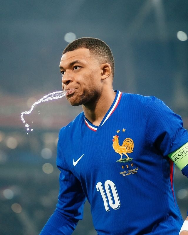 #姆巴佩[超话]# 🗣️🚨基利安·姆巴佩 (Kylian Mbappé) ✨
