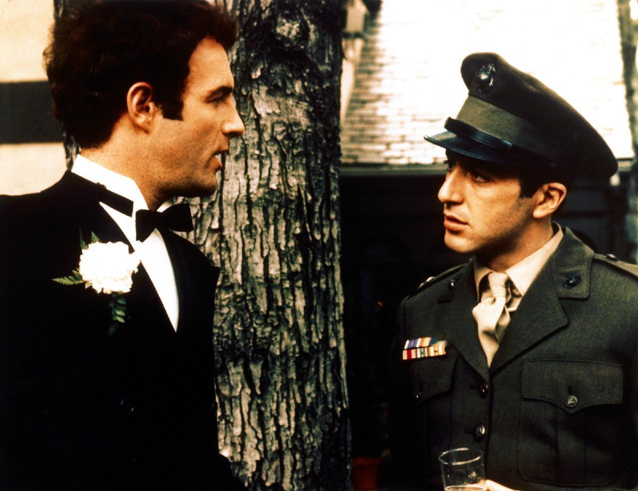 “桑尼挨枪子那一刻，影院里居然有人鼓掌。
”——1972年首映礼上，一位老影迷回