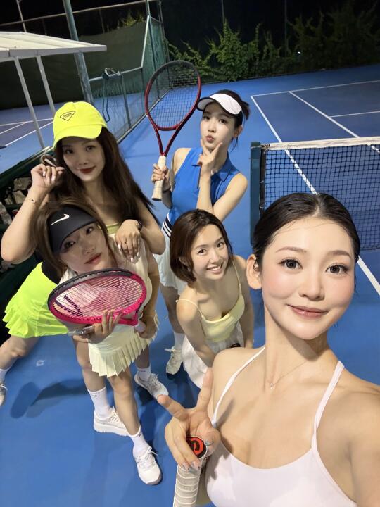 网球🎾女孩的快乐时光