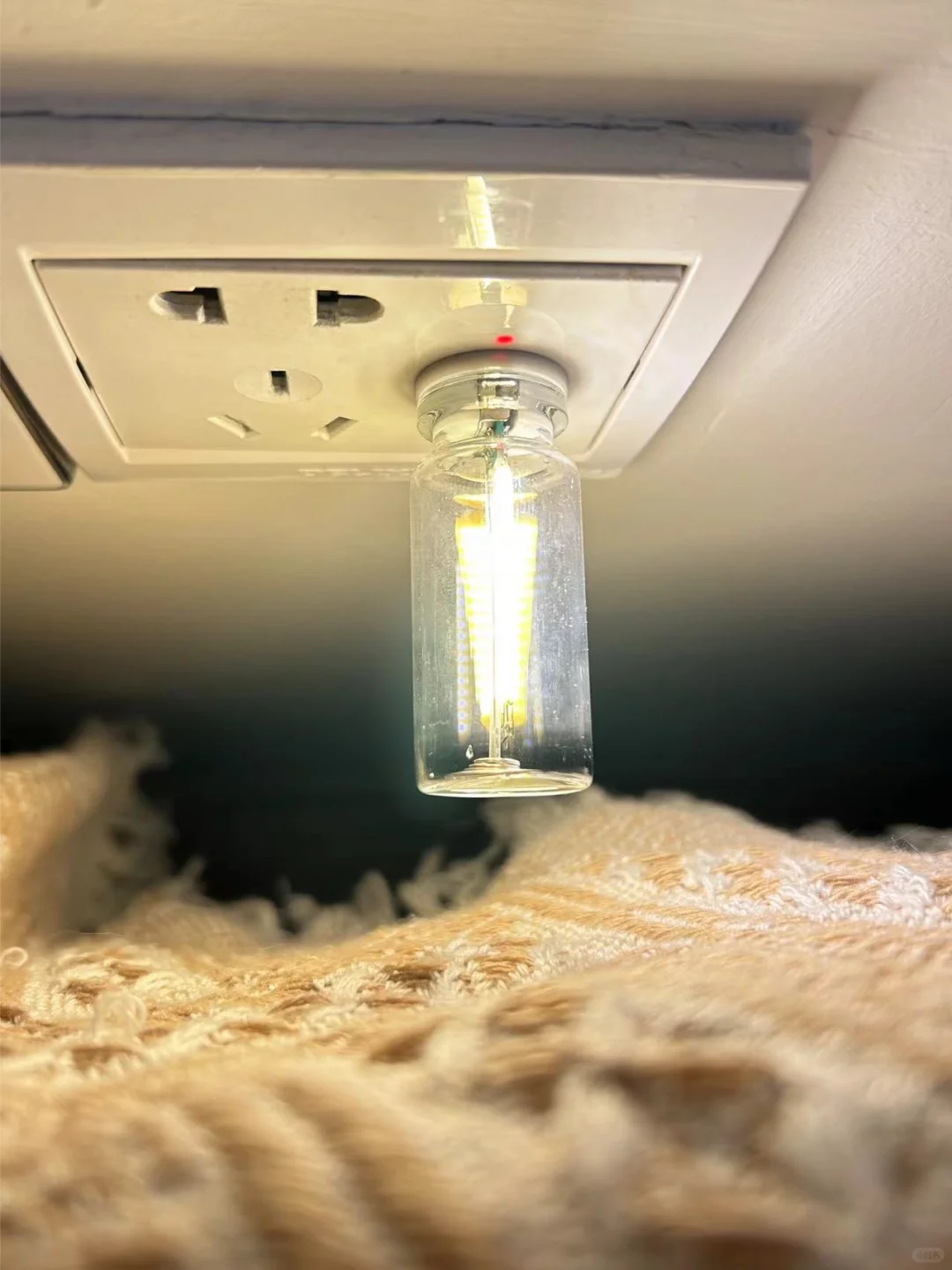 熬夜党必备！超实用 USB 小夜灯