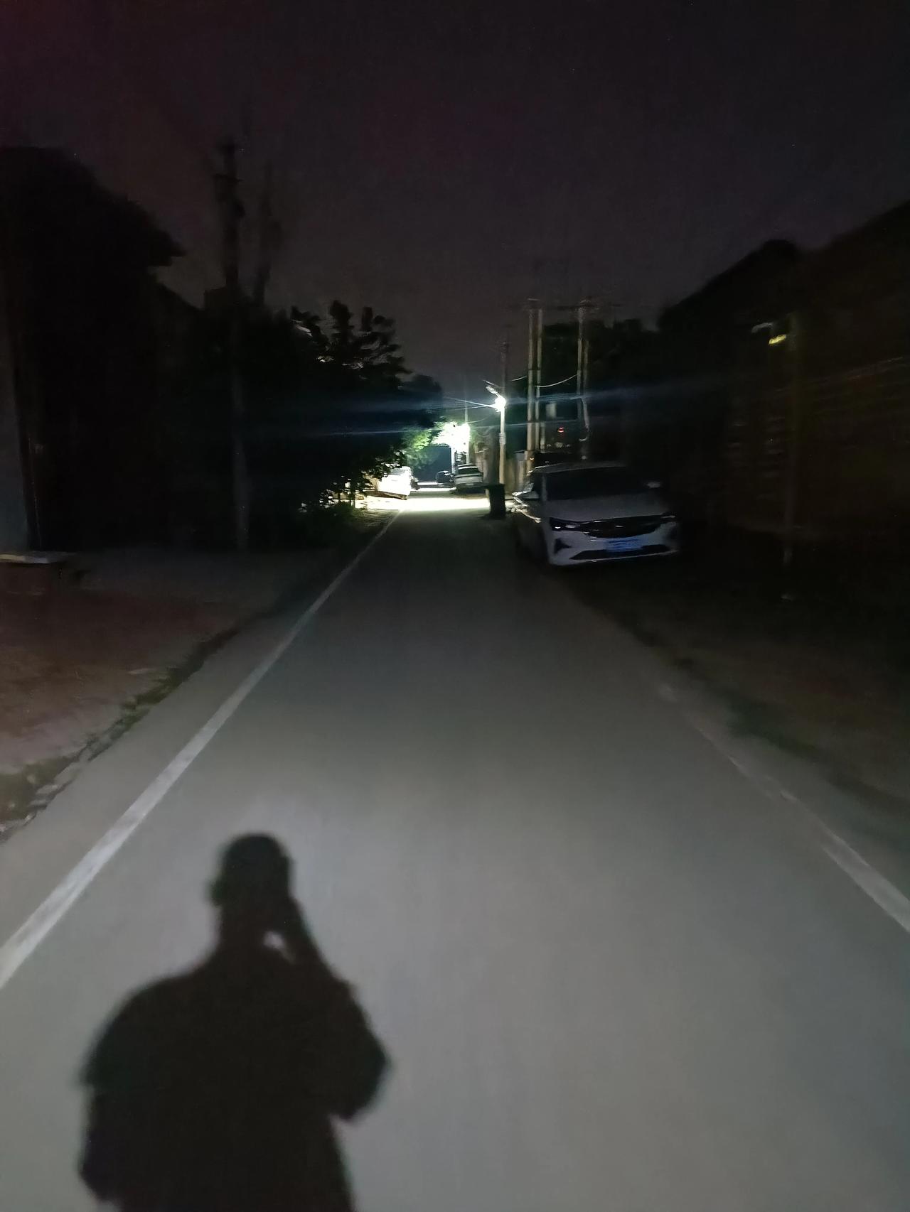 农村大龄男真的好迷茫啊，没钱，没事业，还没找到媳妇真的成了村里人笑话对象啊，真的