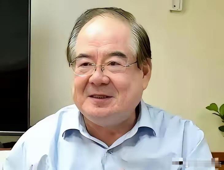 国民党副主席李乾龙说：一趟大陆行，让我温暖又自豪。温暖是找到了家的感觉，两岸共同