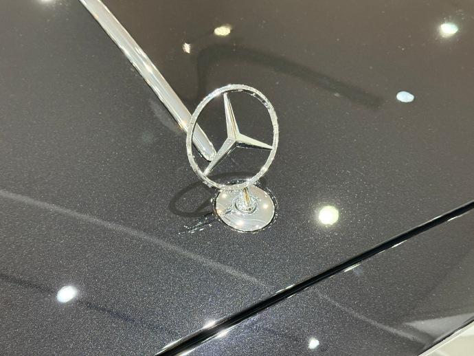 兄弟们，最近刷到好多关于迈巴赫的讨论，发现不管是刚考下驾照的学生党，还是已经换过
