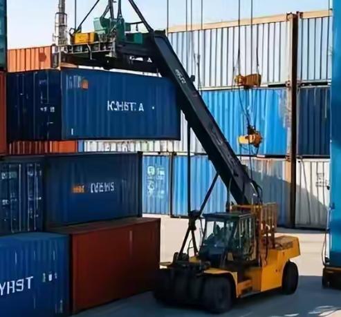 要我说，这问题就跟问“如果菜市场不卖菜给隔壁老王，菜市场还能开下去吗”一样——看