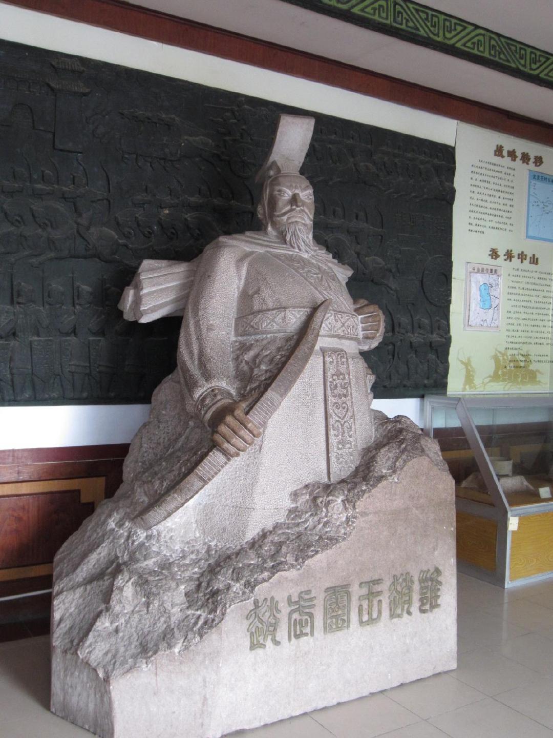 赵武灵王为什么敢让赵国改穿胡服赵武灵王下令改穿胡服时，反对他的不只是几个大臣。他