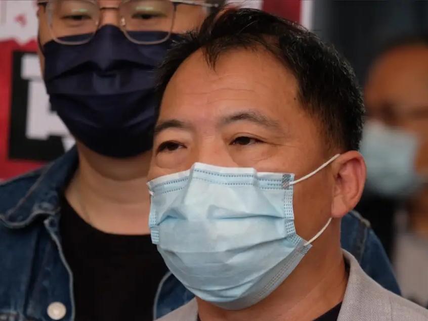 胡志伟在希思罗机场被扣的那一瞬间，估计整个人都是懵的：说好的“庇护”呢？说好的“