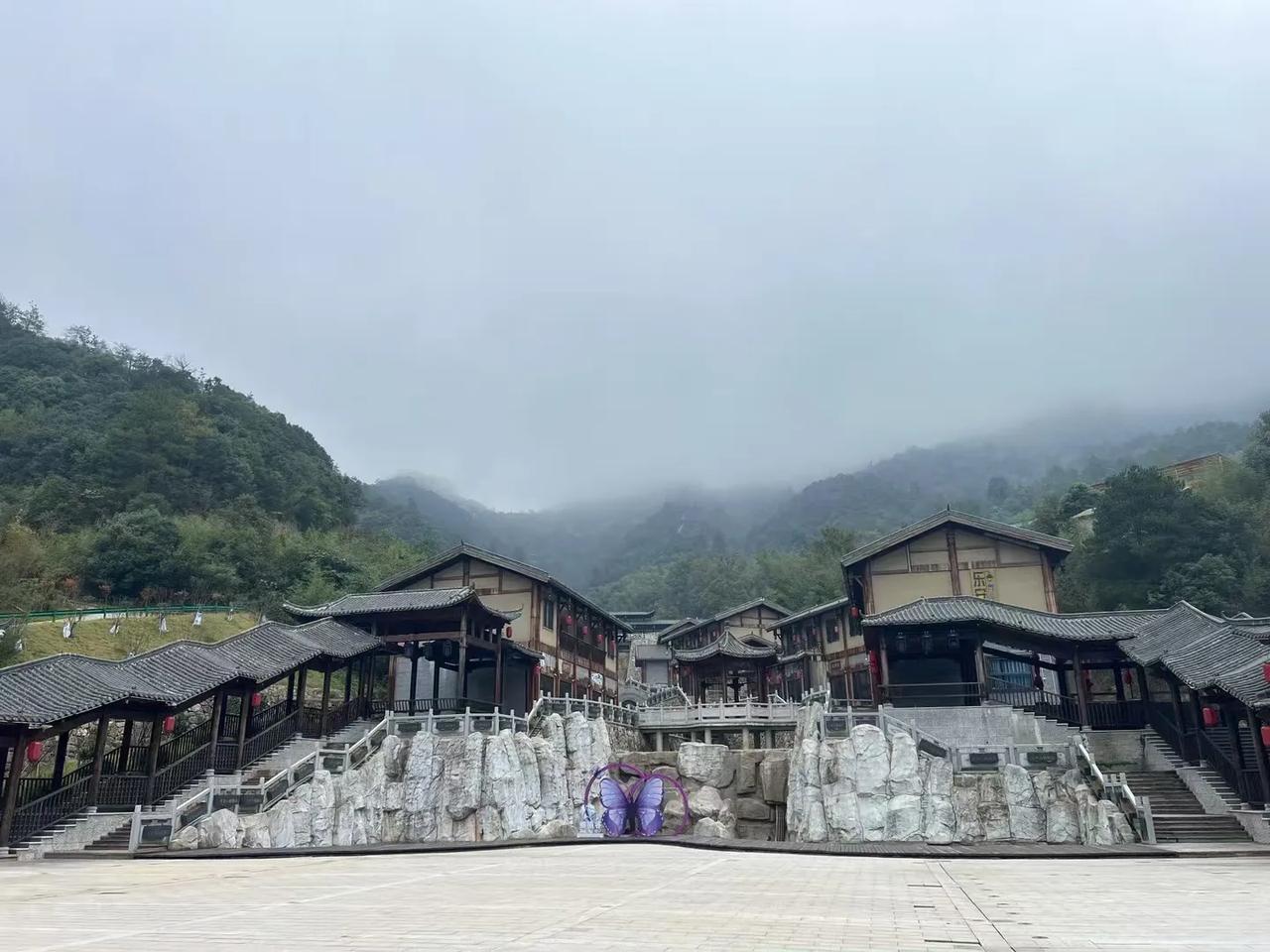 云里雾里