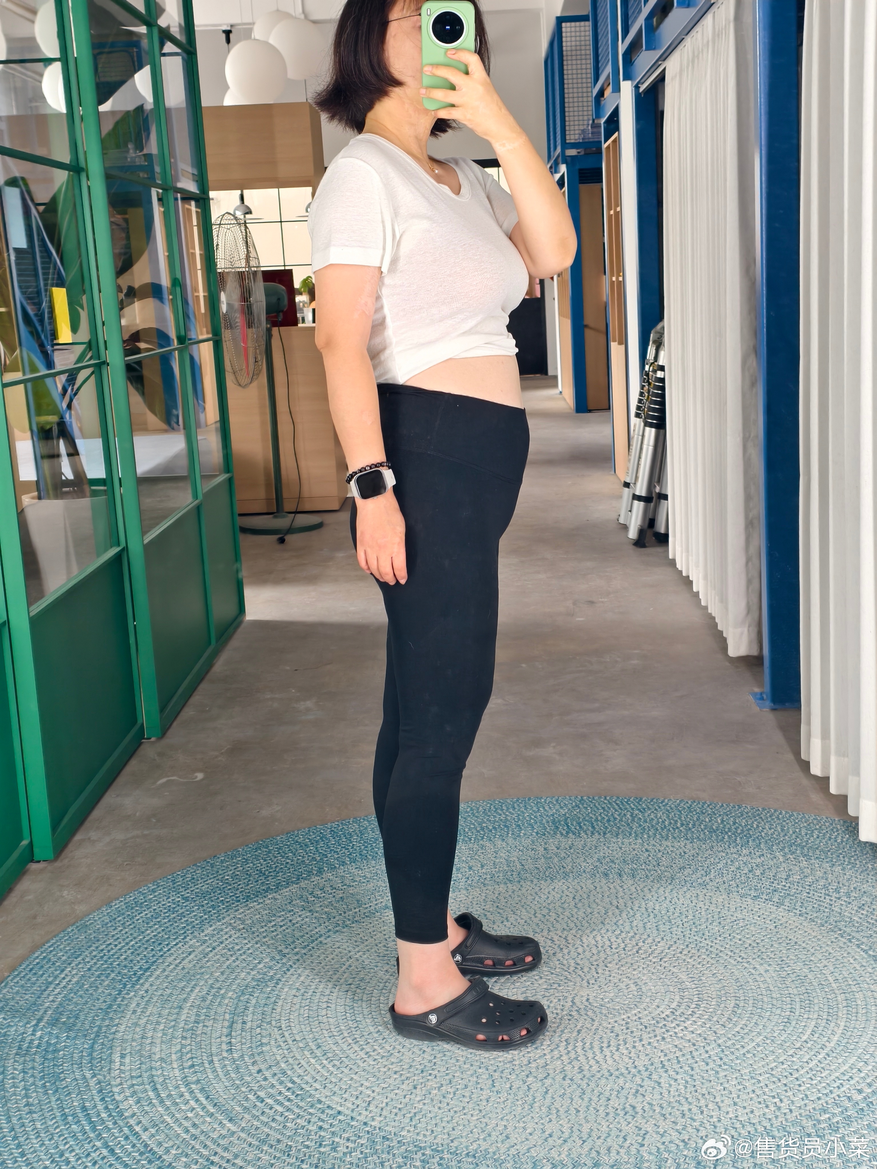 ootd 看起来肚子也不大，但是穿普通裤子已经很不舒服了，会觉得很勒。我以后估计