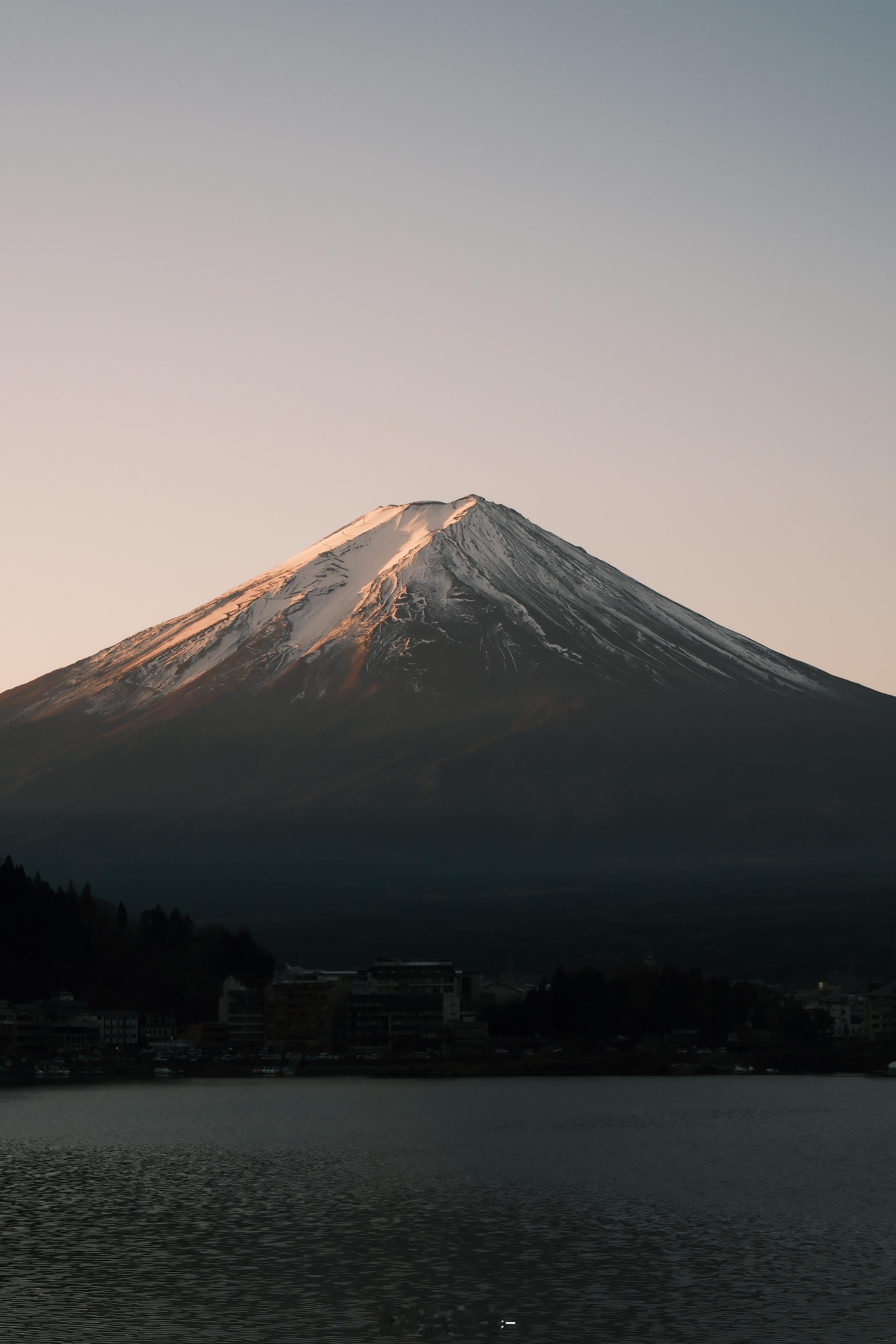 早上好哇[太阳]朋友给发来的刚刚拍的富士山🗻分享给你们～ 